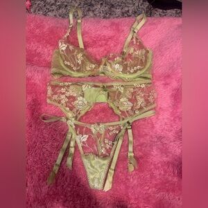 Honey Birdette Set (bra, garter, panty)